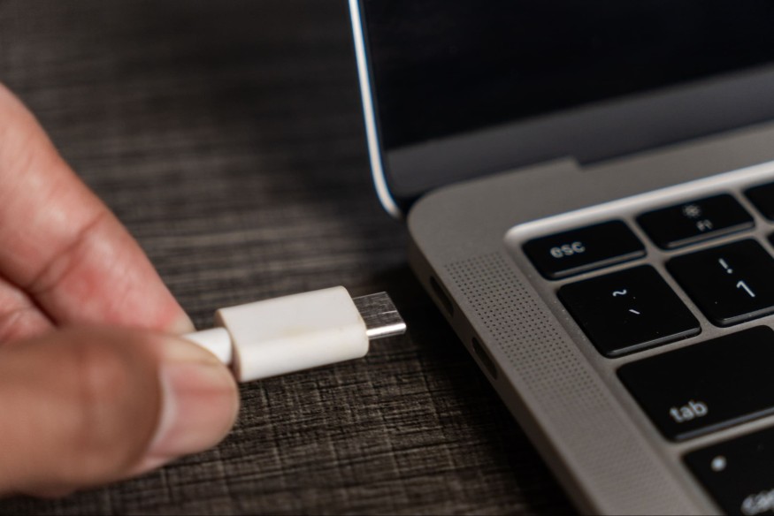 Le chargeur universel obligatoire pour les ordinateurs portables