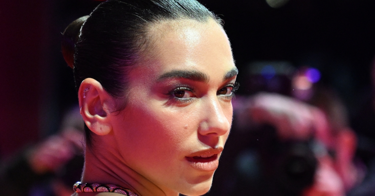 350305-dua-lipa.jpg (461 KB)